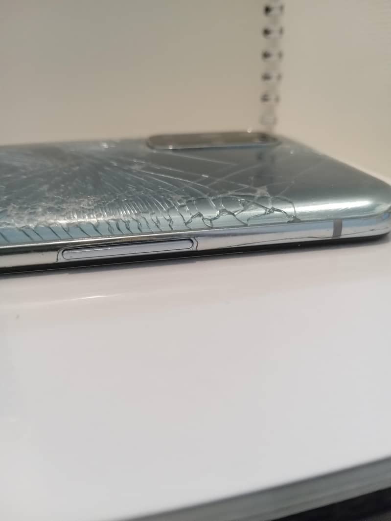 One Plus 8T 5