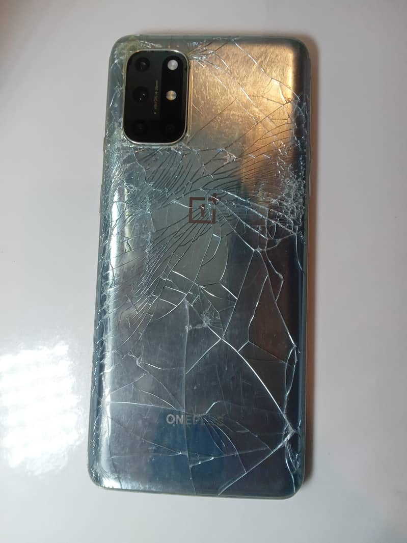 One Plus 8T 6