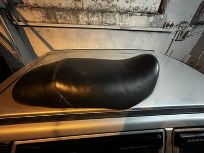 Gs 150 modified seat