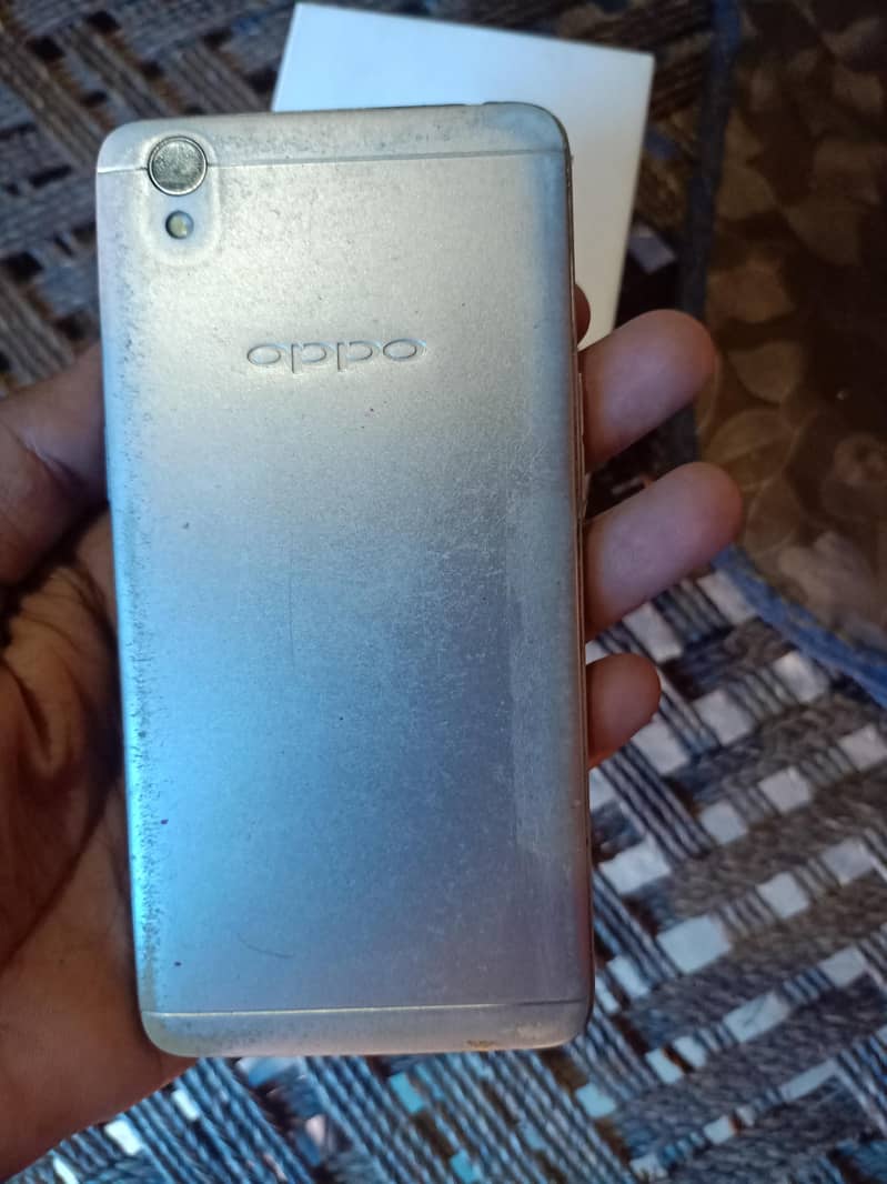 OPPO A37 2