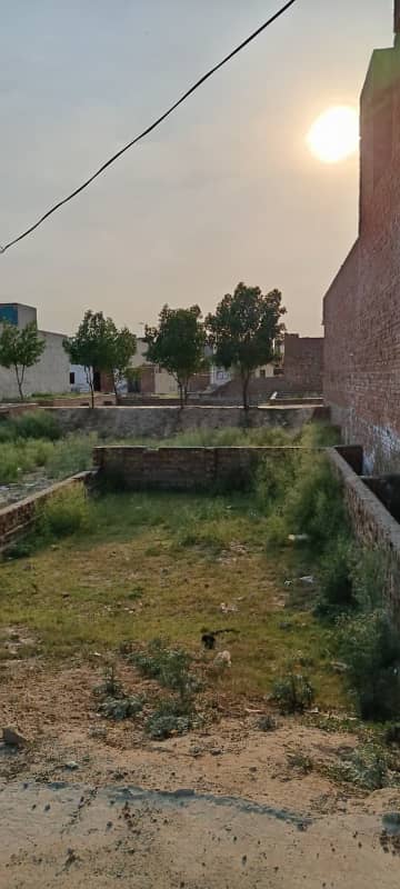 Prime Location 2 Marla Plot For Sale In Kahna, Lahore