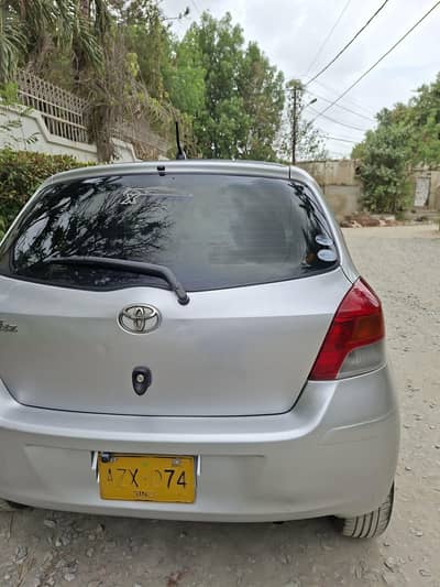 Vitz 2010
