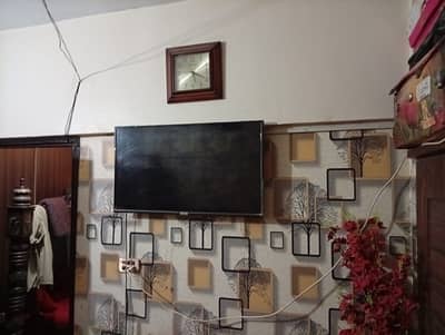 FLAT AVAILABLE VIP LOCATION MAIN UNIVERSITY ROAD FACING FLAT NEAR RANA RESIDENCY 2ND FLOOR 2BEDDD BANK LOAN APPLICABLE LIFT AVAILABLE NO LOADSHEDDING 24HOURS WATER
