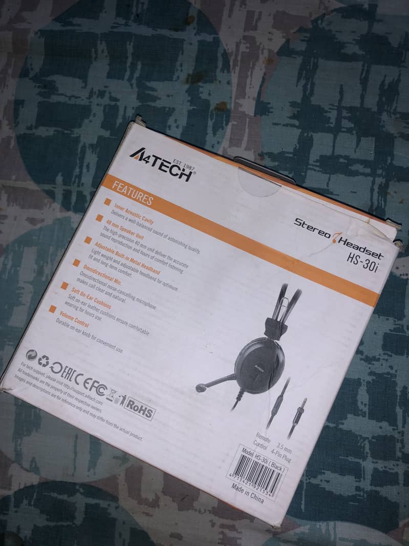 A4Tech HS-30i Headset 1