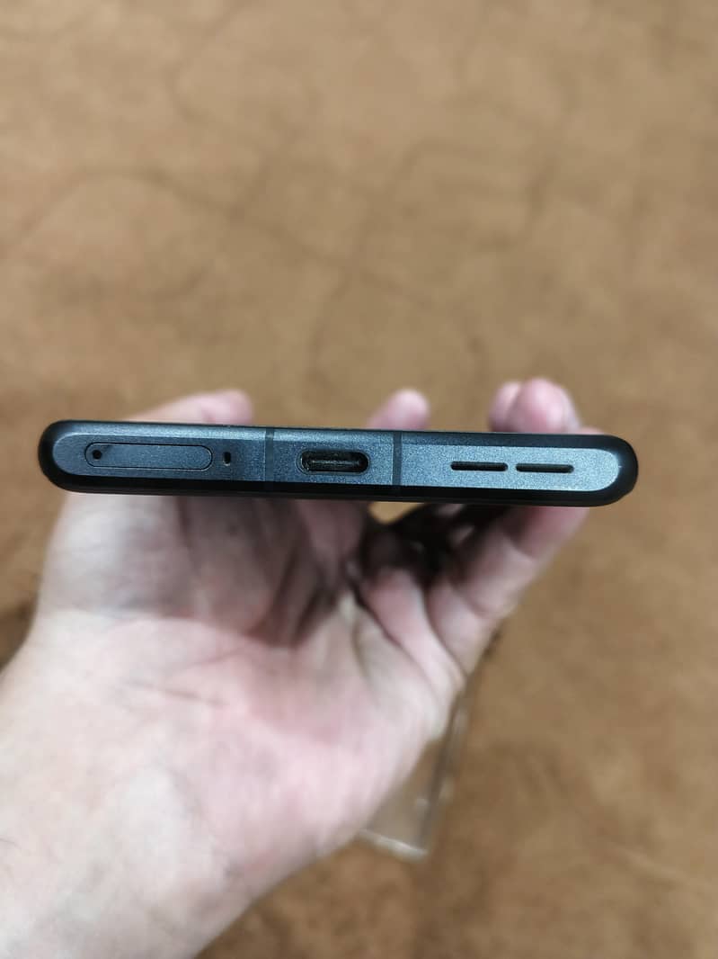 One Plus 12R 4