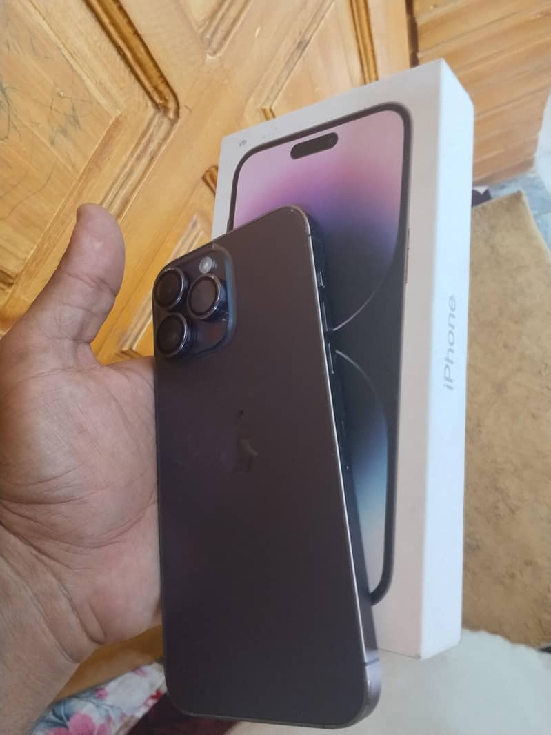 Apple iPhone 14 Pro Max 4