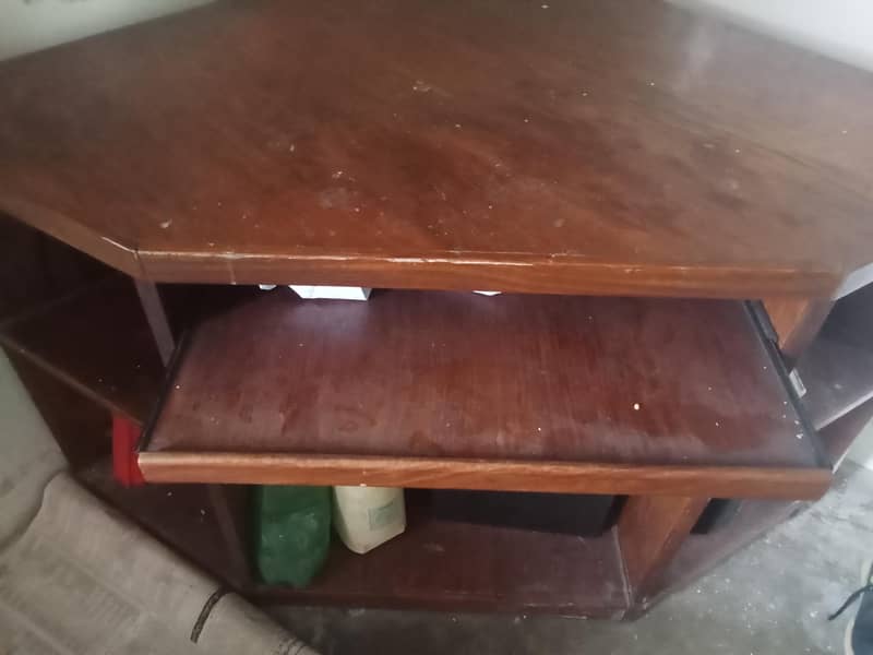 Storage Table /Computer Table 1