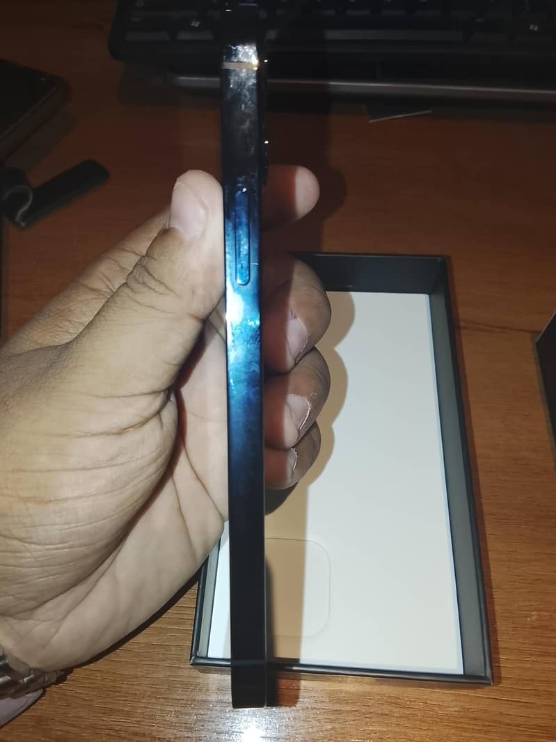 Apple iPhone 12 Pro 6