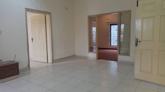 10 Marla Upper Portion For Rent