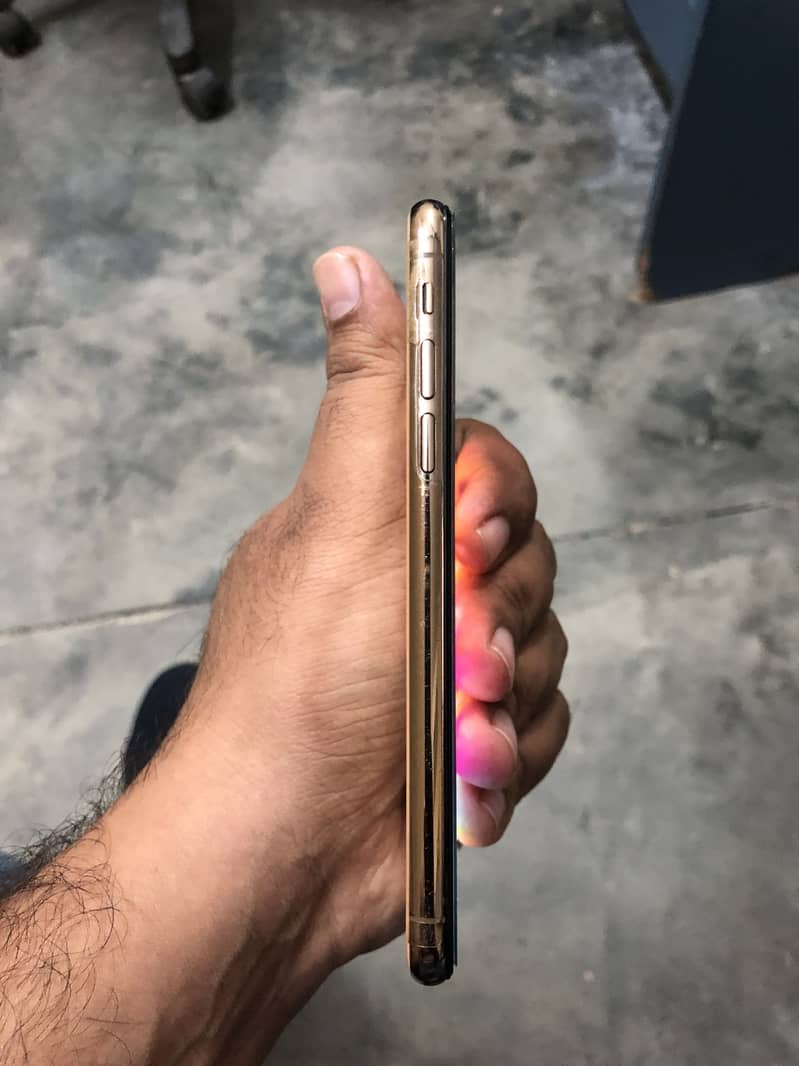 Apple iPhone XS 2