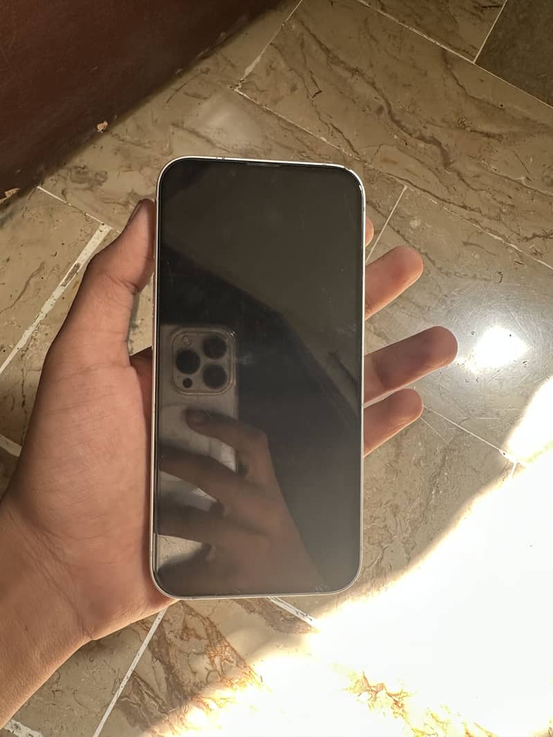 Apple iPhone 16e Jv 2