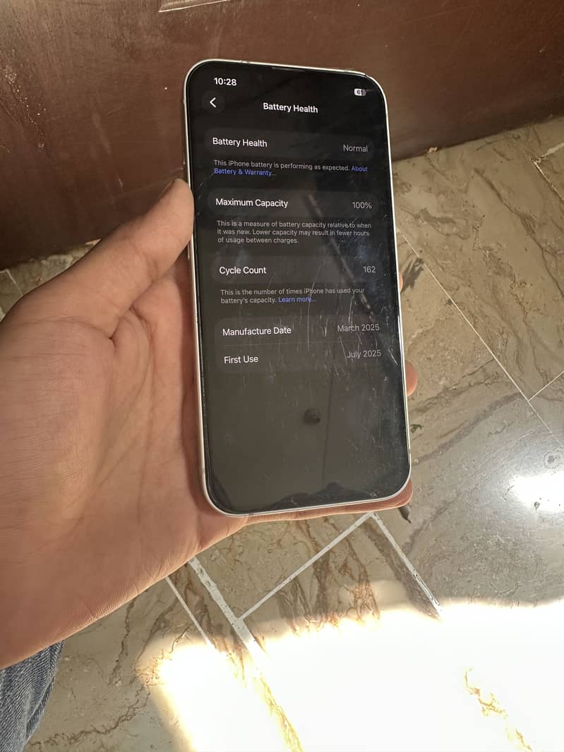 Apple iPhone 16e Jv 6
