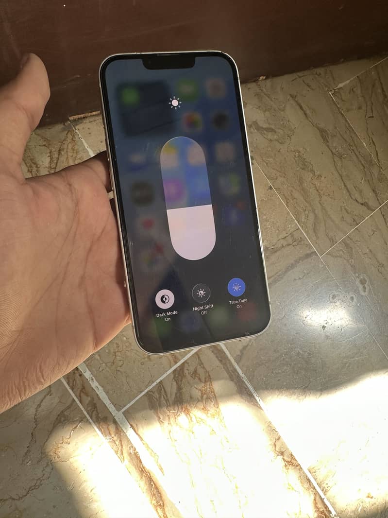 Apple iPhone 16e Jv 7
