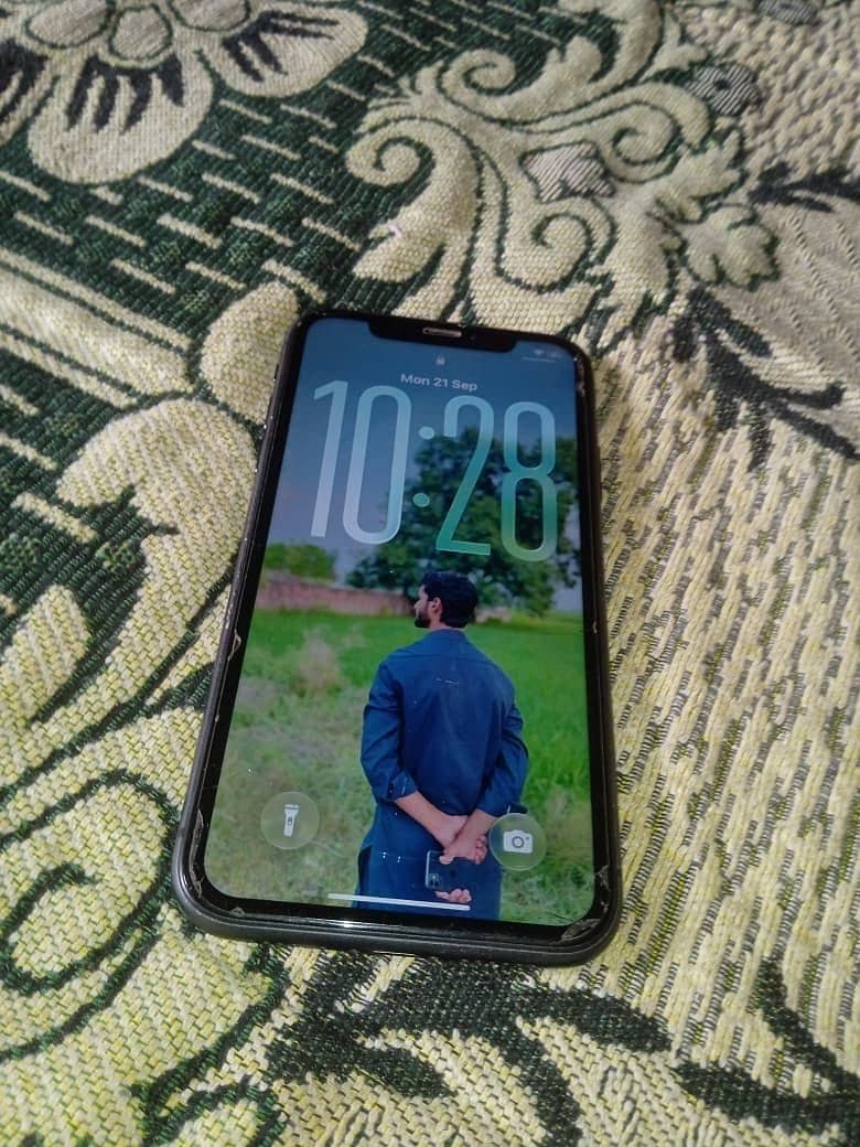 Apple iPhone 11 1