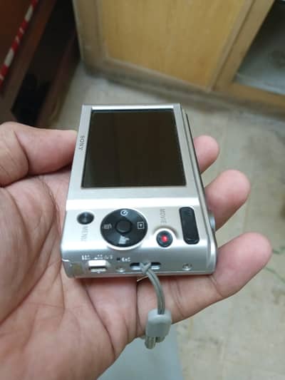 Sony Cybershot 20.1 mega pixel | Digital Camera