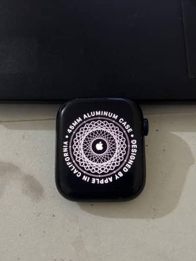 Series 8 Apple Watch 45mm