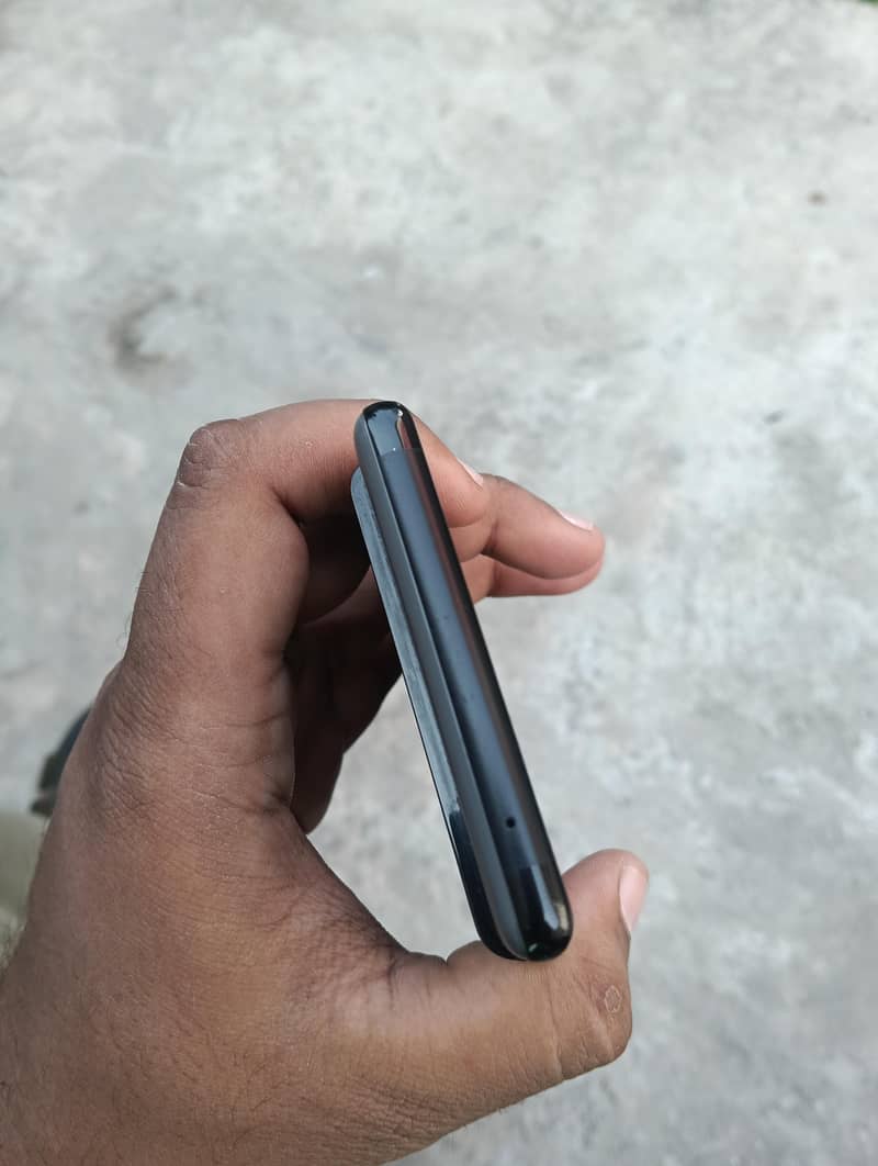 Google pixel 6a 4