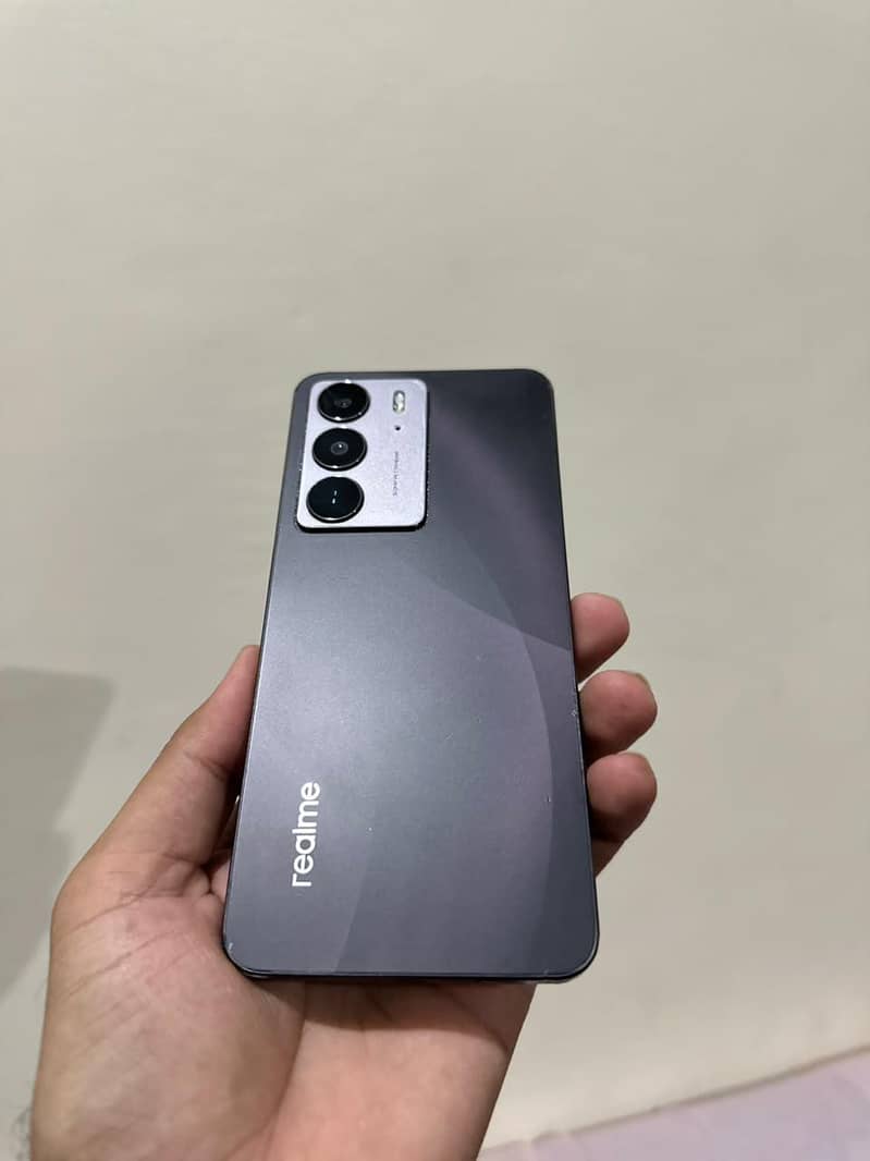 Realme C75 4