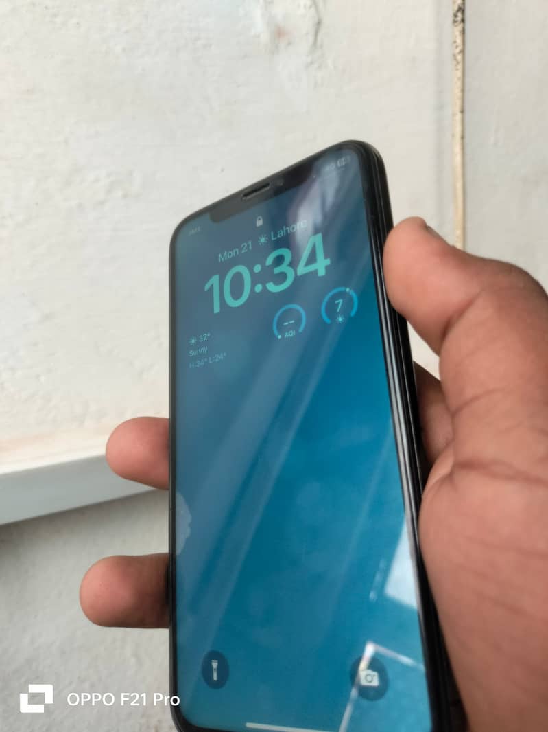Apple iPhone X 0