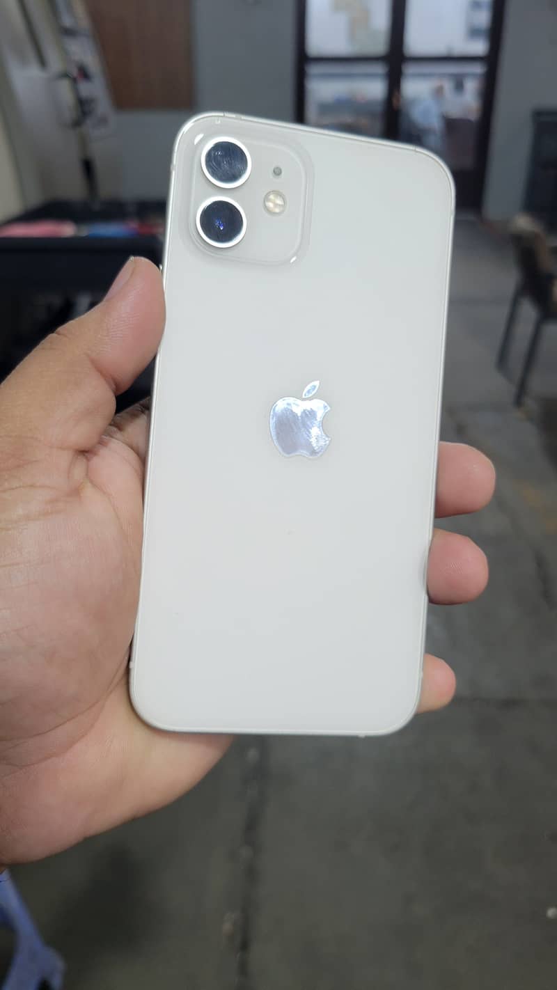 Apple iPhone 12 0