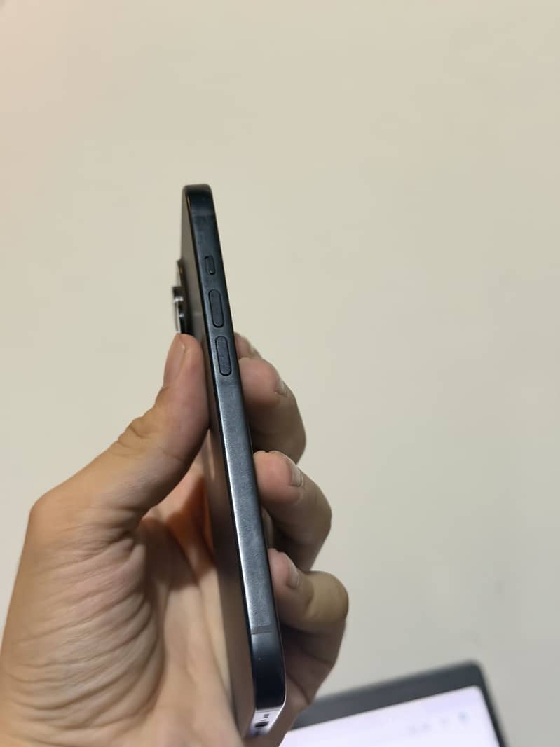 iPhone 15 1