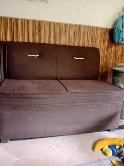 4. Seater Sofa Urgent For Sale