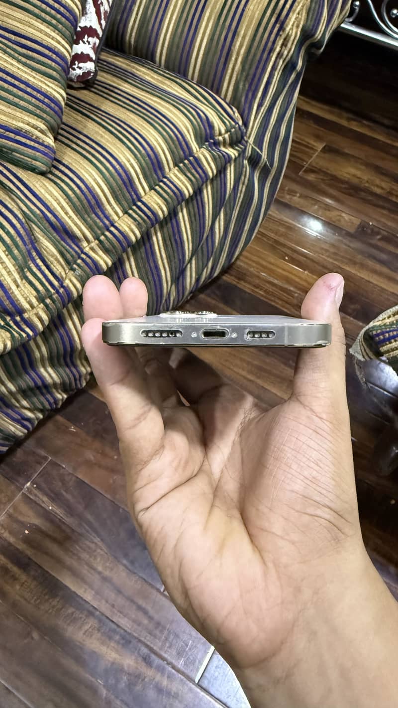 Apple iPhone 12 Pro Max 2