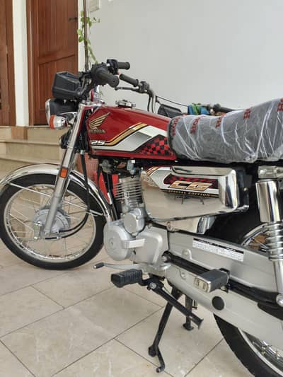 Brand new 125  start for sale onle 450 kilometers chala huwa