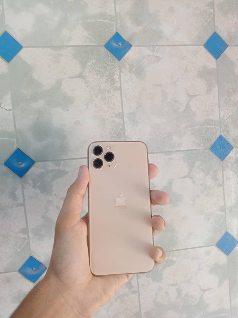 Apple iPhone 11 Pro 1