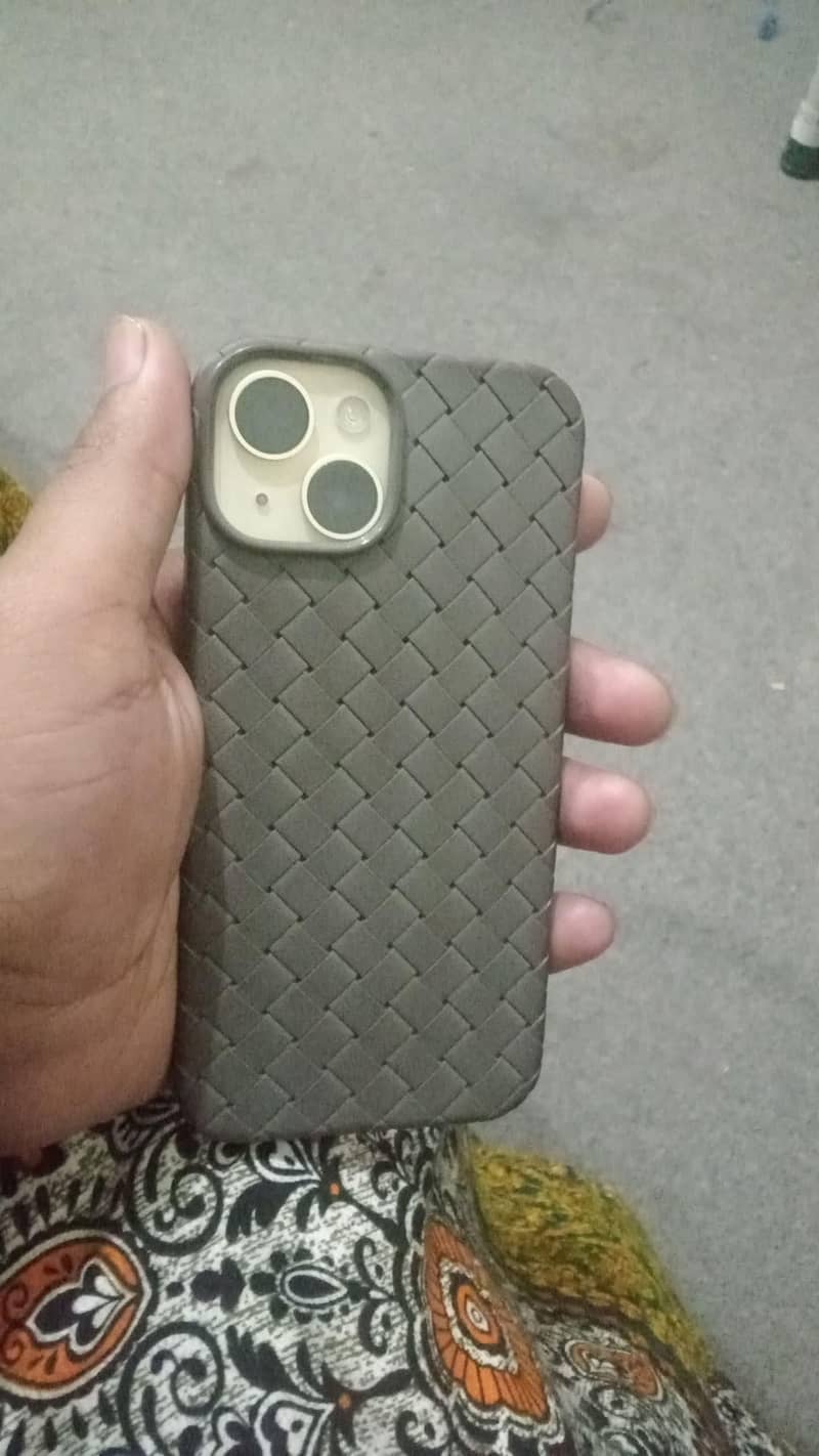 Apple iPhone 15 1