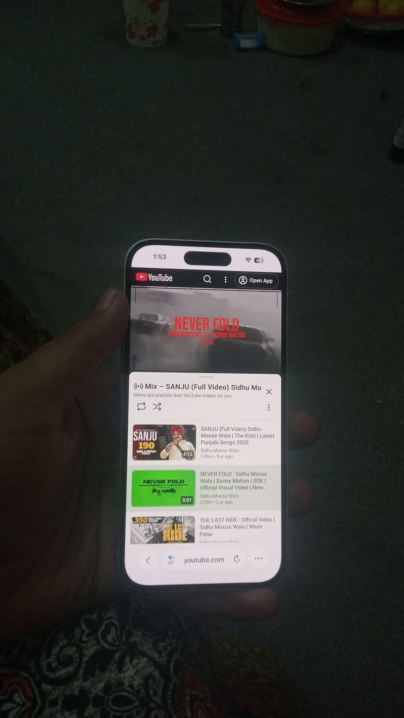 Apple iPhone 15 2