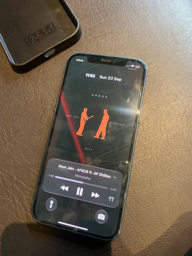 Apple iPhone 12 1