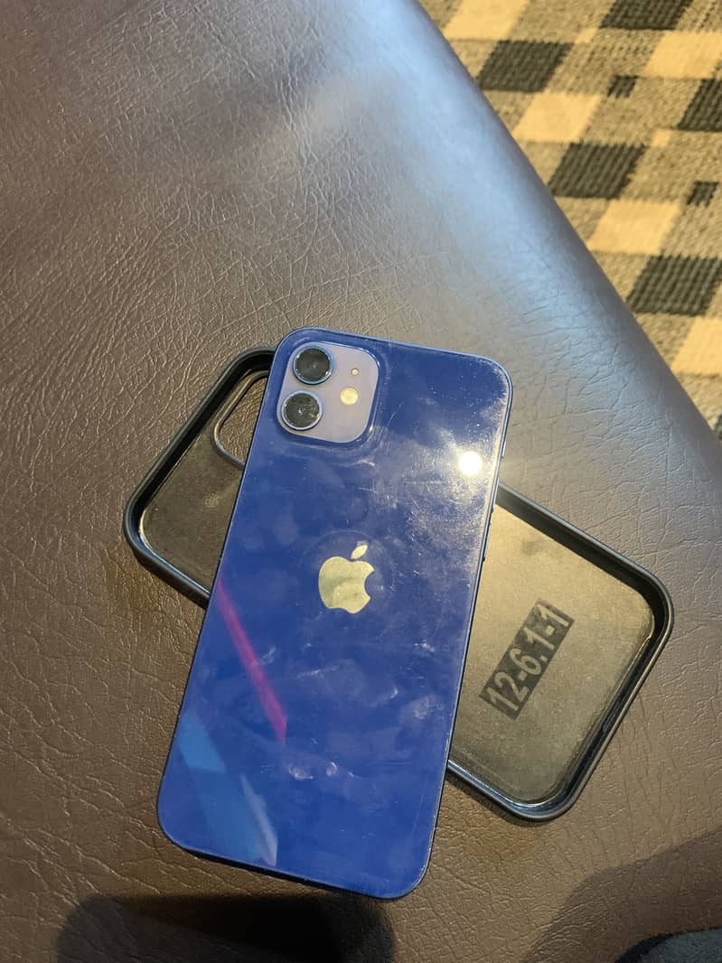 Apple iPhone 12 3