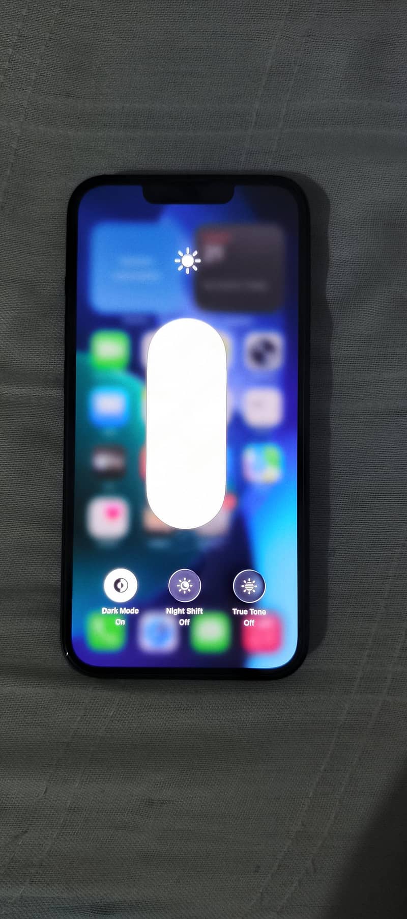 Apple iPhone 13 2