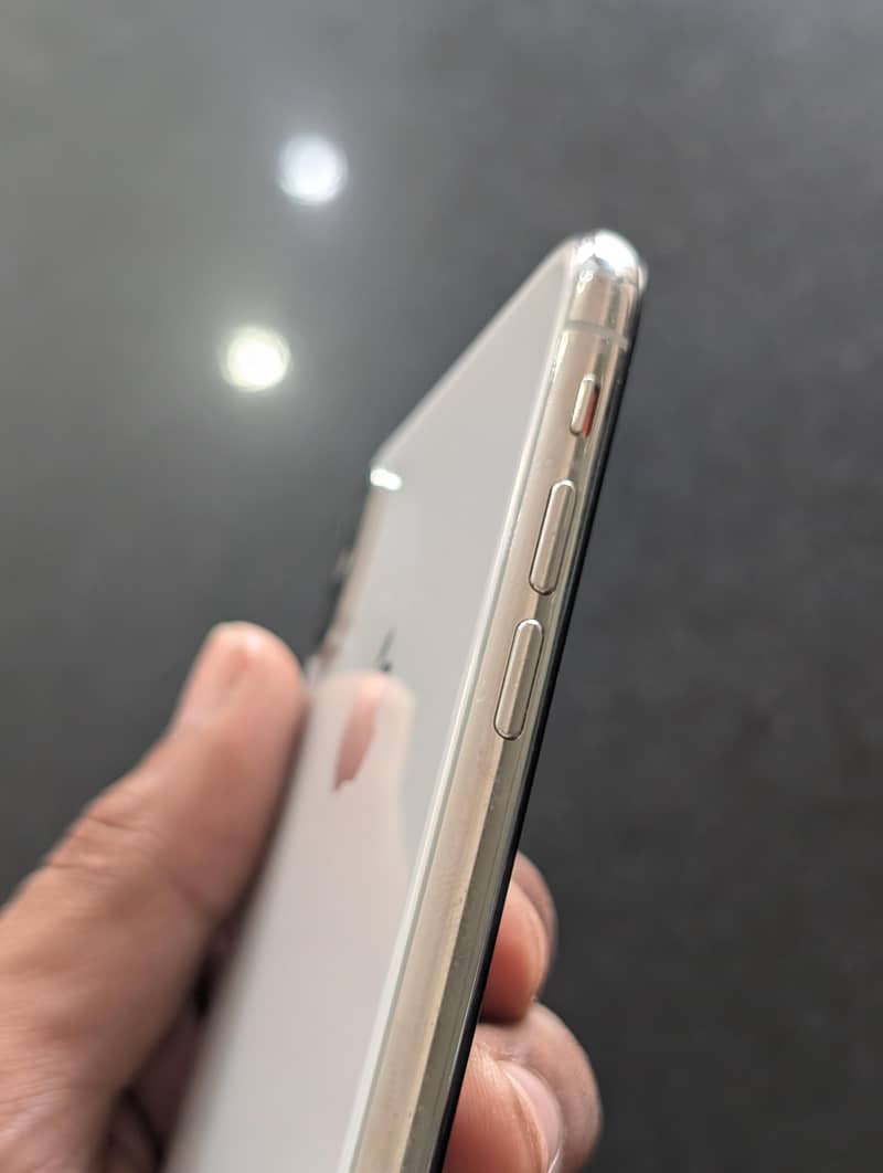 Apple iPhone X 2