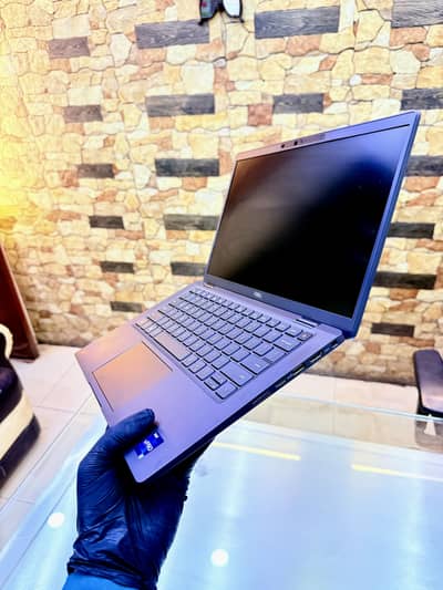 Dell Laptop core i7 8th Gen Touch Screen Ultra Slim Series