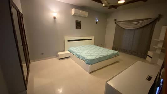 BUNGALOW FOR RENT  300 & 500 YARDS  DHA PHASE V  DHA PHASE 6