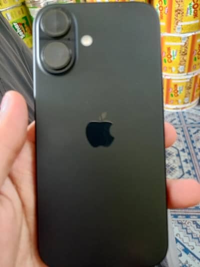 Apple iPhone 16