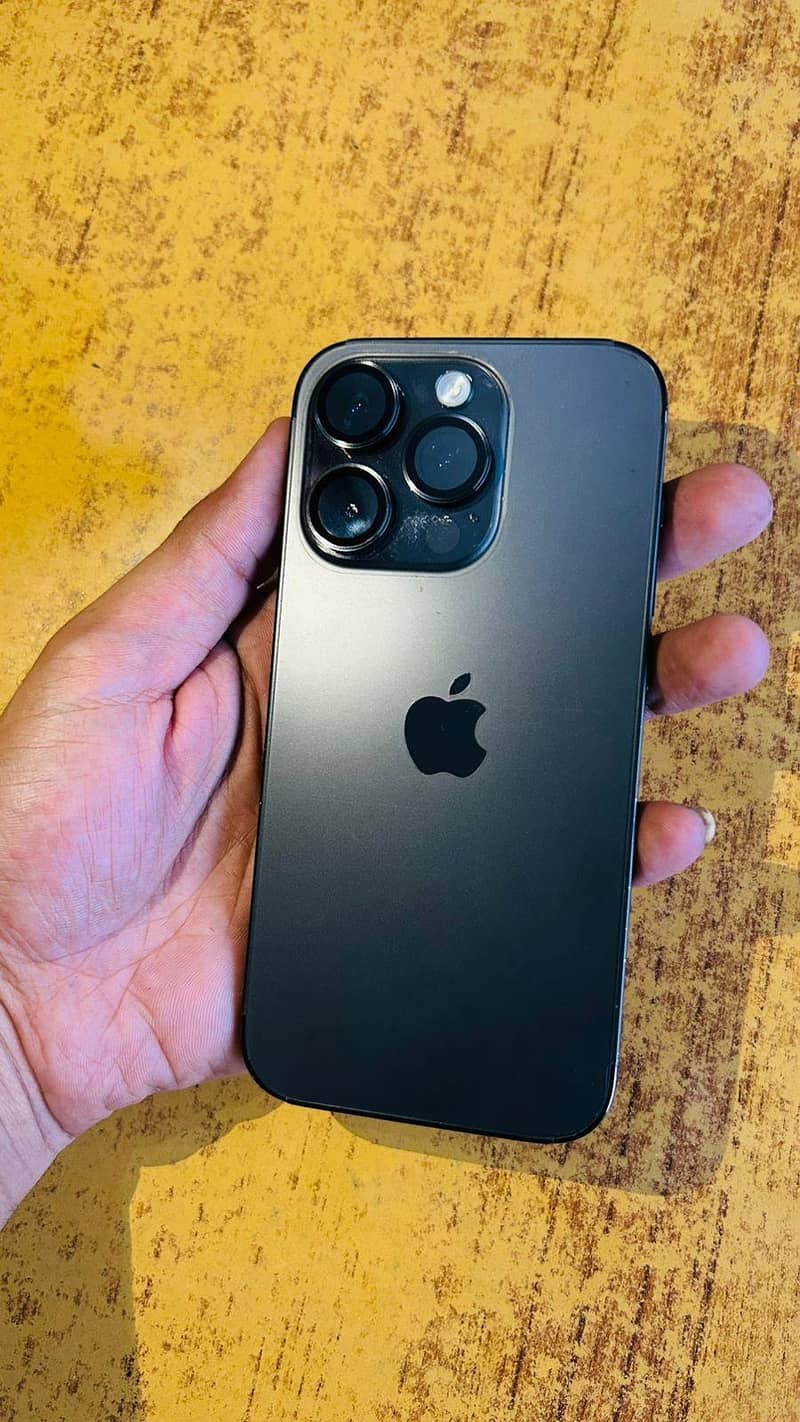Apple iPhone 14 Pro 0