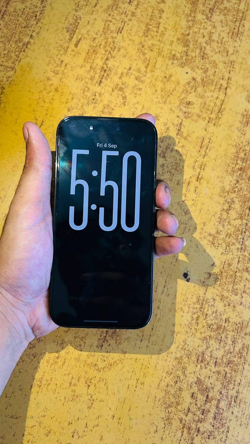 Apple iPhone 14 Pro 1