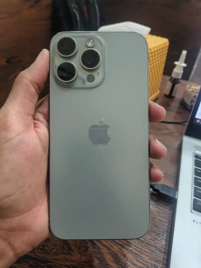 Apple iPhone 15 Pro Max