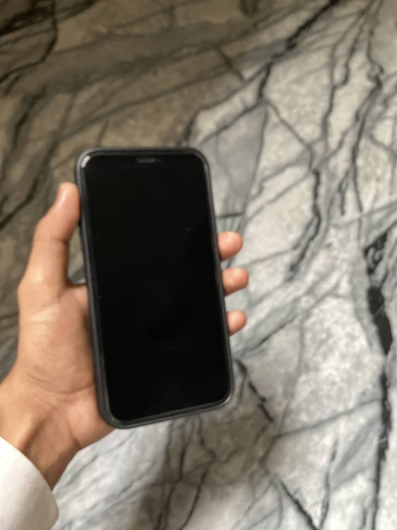 Apple iPhone 11 1