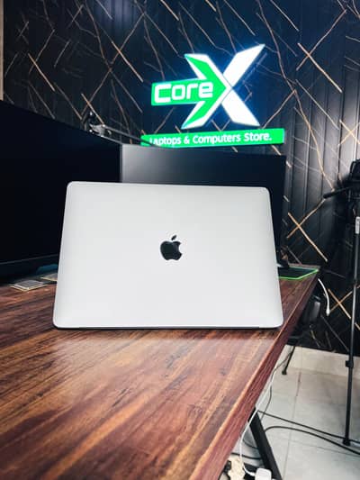 Apple MacBook Air M1 (2020)
