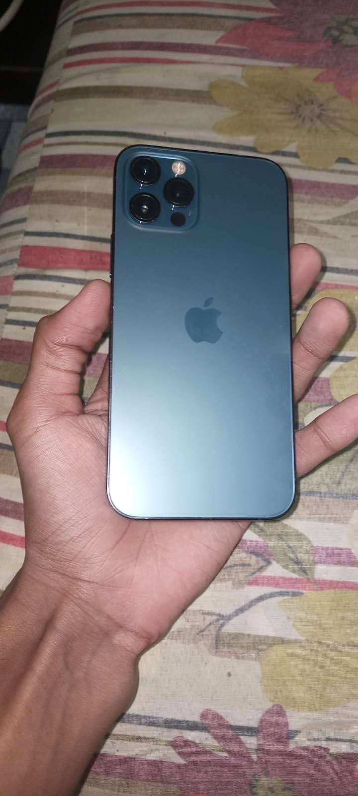 Apple iPhone 12 Pro 2