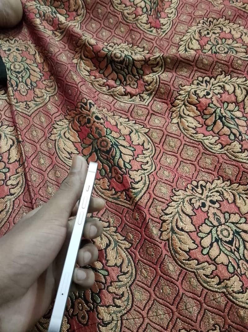 iphone 13 3