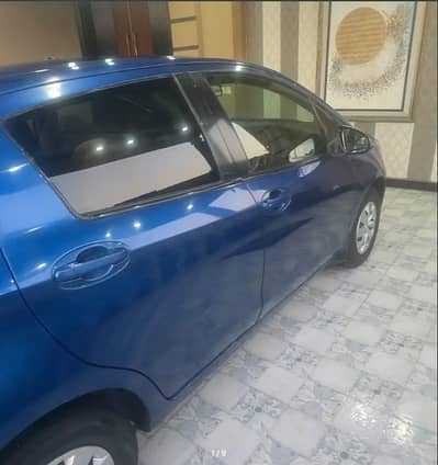 Toyota Vitz 2015