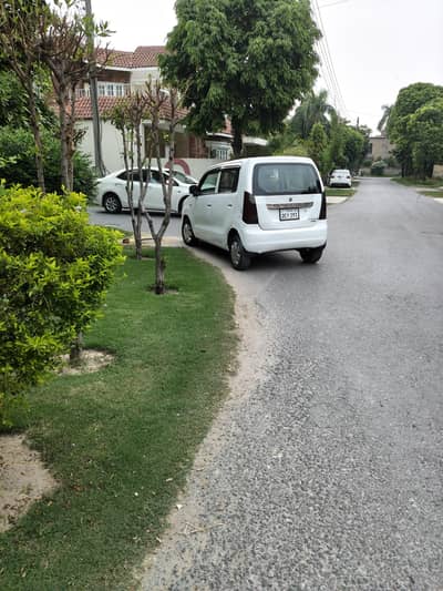 Suzuki Wagon R 2017 call 03224115120