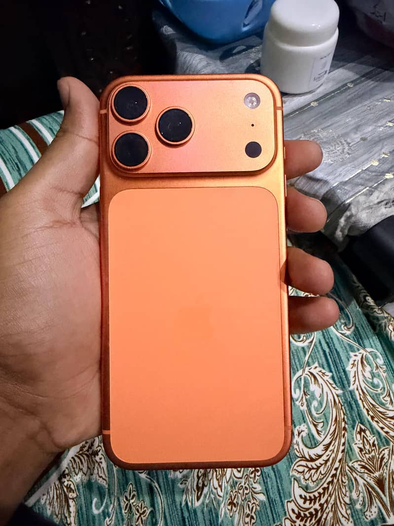 Apple iPhone 17 Pro Max 0