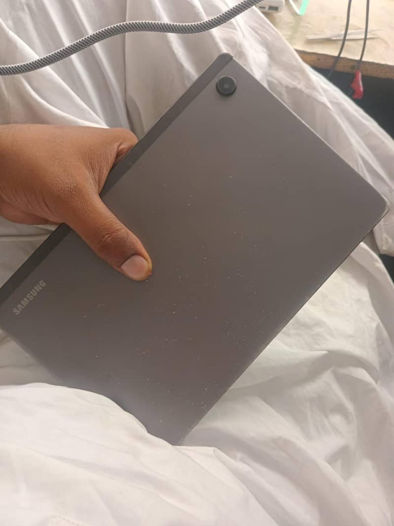 tablet A8 0