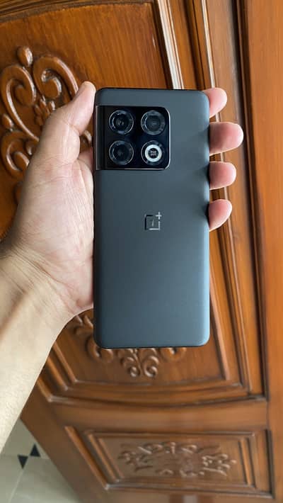 One Plus 10 Pro 5G